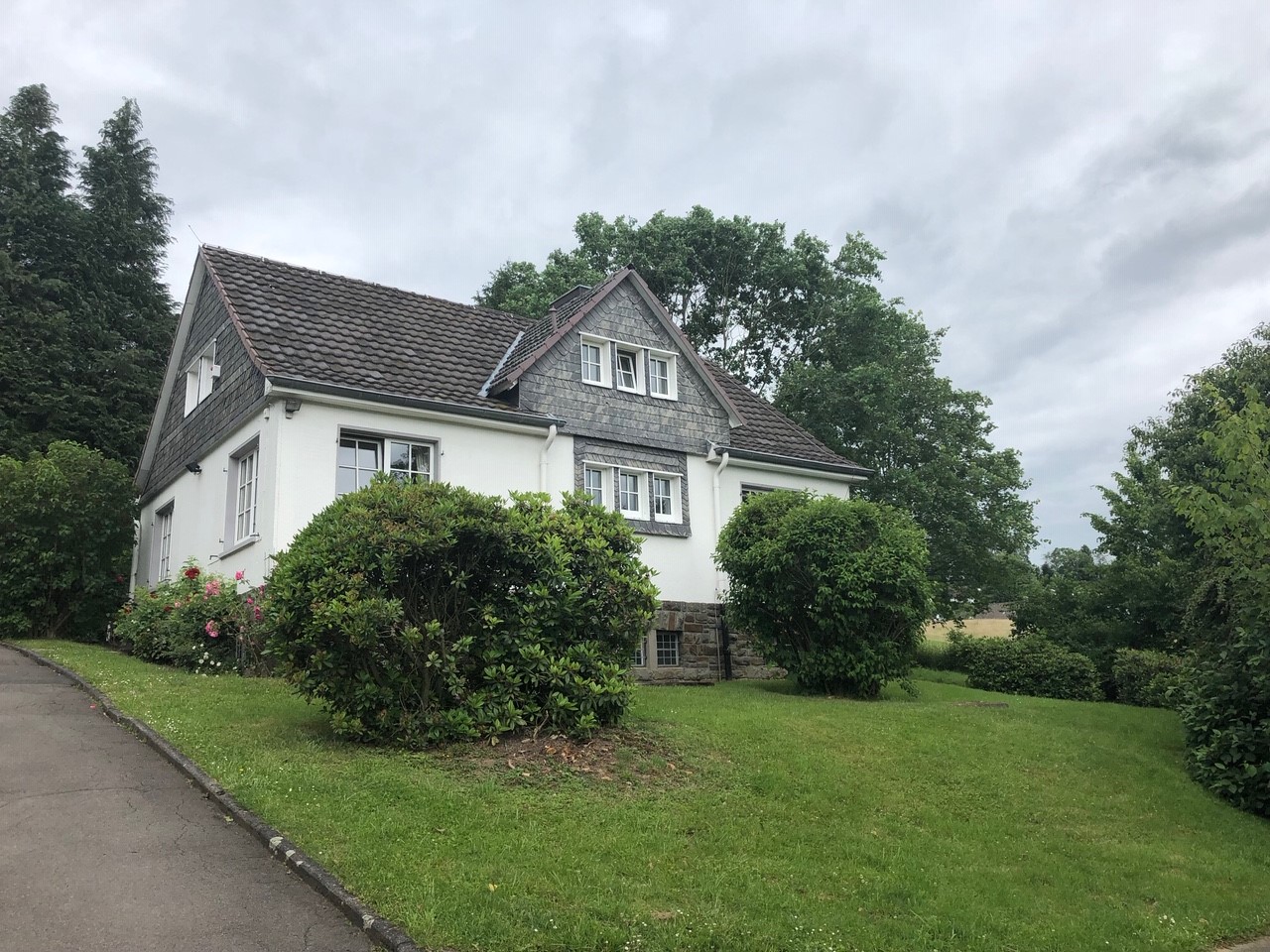 4ZimmerHaus f. Expats zur Miete in 51491 Overrath im
