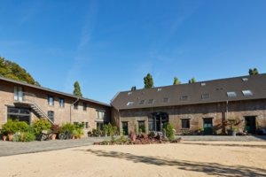 Die Experten für Arbeitsvisum, Wohnungssuche und das Einleben in der Region Köln/Bonn heißen ANDERS CONSULTING Relocation Service. You´ve got a Friend in Germany!