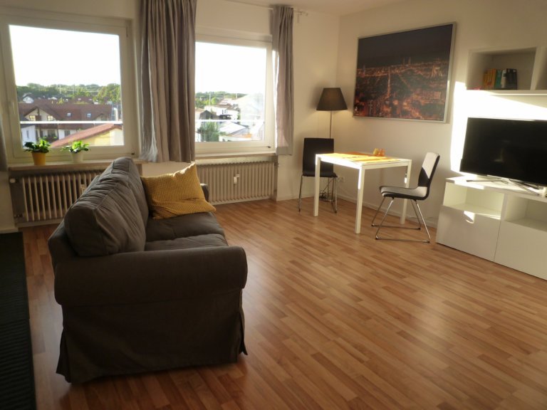 1-Zimmer-Wohnung auf Zeit mit 37 m² für 900 Euro monatlich kalt. Frei ...