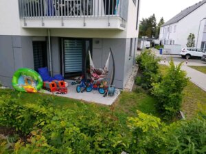 Wer beruflich umzieht, steht besonders in Zeiten von Corona vor der schwierigen Frage, eine Wohnung zu finden. Wir unterstützen Sie bei der Wohnungssuche. In 20 Jahren haben wir noch jeden gut untergebracht. ANDERS CONSULTING Relocation Service Nürnberg