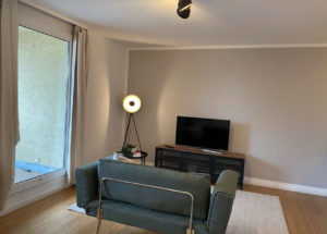Sie suchen ein helles Apartment mit neuer, geschmackvoller Einrichtung? Wir stellen es bereit! ANDERS RELOCATION CONSULTING SERVICE Berlin