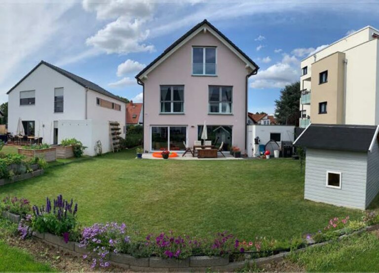 Möbliertes 7ZimmerHaus mit 180 m² für 2.800,00 Euro monatlich Inklusivmiete. Frei ab sofort