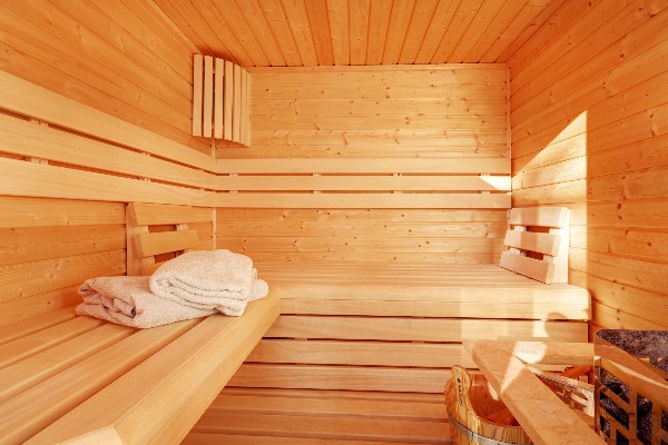 Ein Highlight der Premium-Wohnung ist sicher die außergewöhnlich große Dachterrasse mit finnischer Sauna